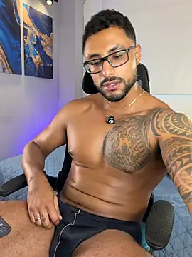 LiamGarcia1 Show in webcam