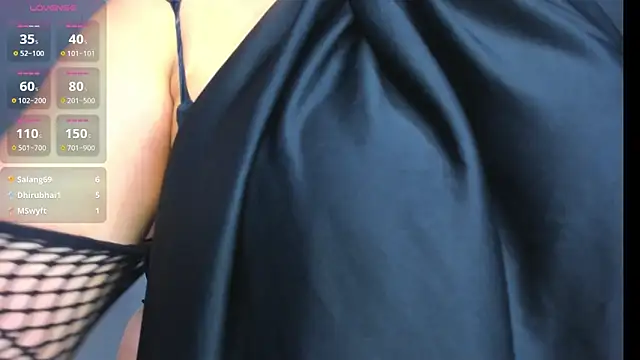 HijabiMilff élő XXX-chatje