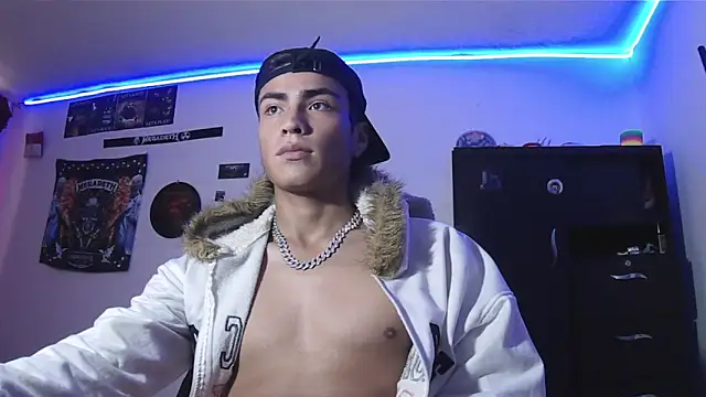 Show modela Fenix_hardcock na web-kameri