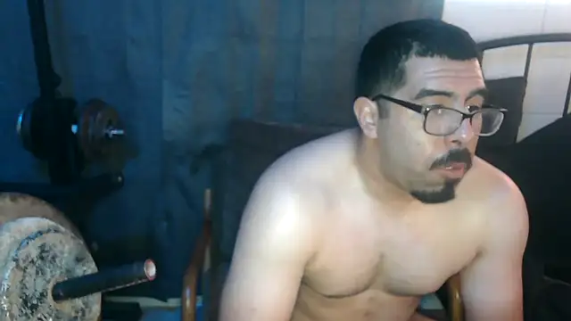 Chat XXX en directo de k1oudE
