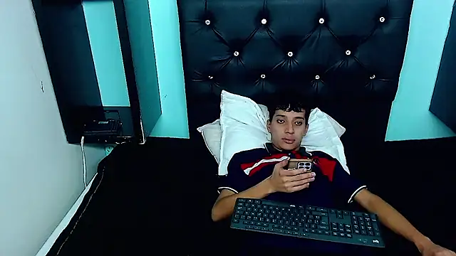 jl_brayan12n Webbikameraesitys