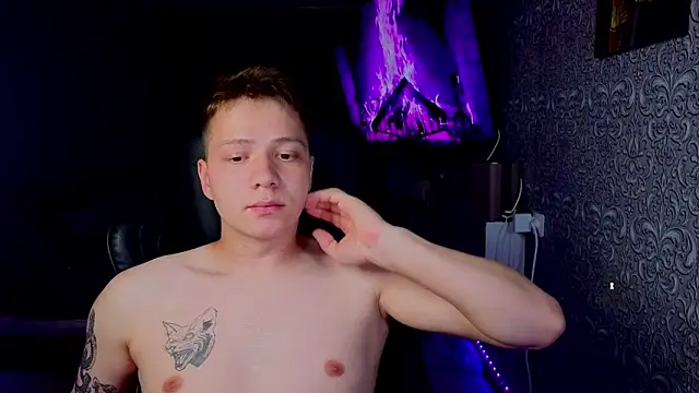 Pokazy przed kamerką – Karl_Night_