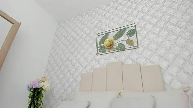 CannelaSmith's Live XXX Chat