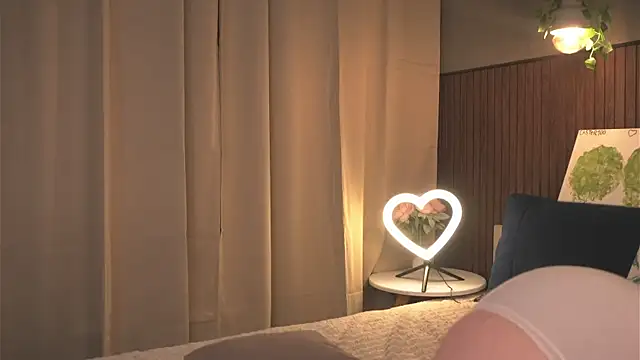 pinkmangokiss Webcam show