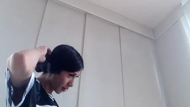 Doll_sary webcam show