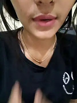 Teri_lella Adlı Modelin Canlı XXX Sohbeti