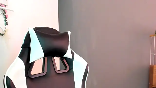 __Emma__11__Lecat_のライブXXXチャット