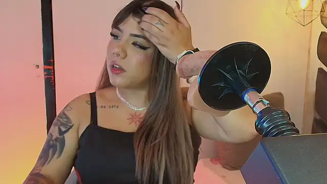 Chatroom XXX en direct de Melissa_Adamsx