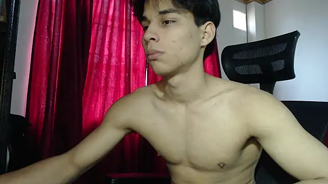 XXX chat uživo modela Marck-Pro
