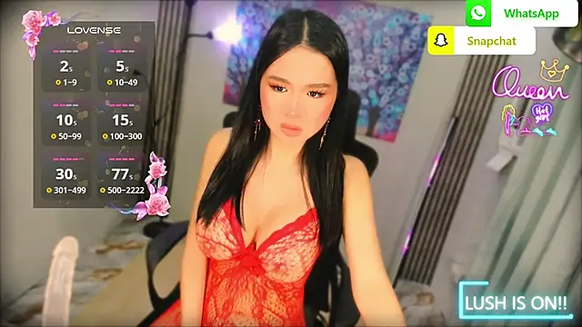 xBigSurpriseLorainex's Webcam Show