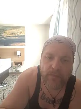 Buddy_Cuck: διαδικτυακό σόου στην κάμερα