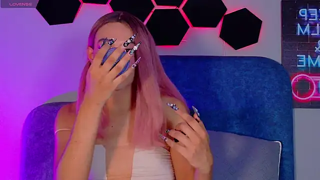 Živý XXX chat Mikavelvet08