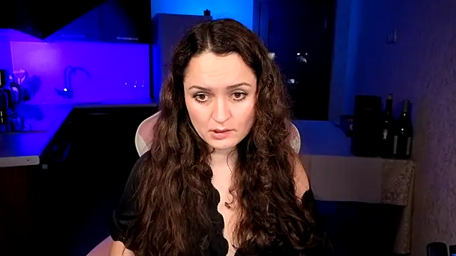Cerann1 Adlı Modelin Canlı XXX Sohbeti