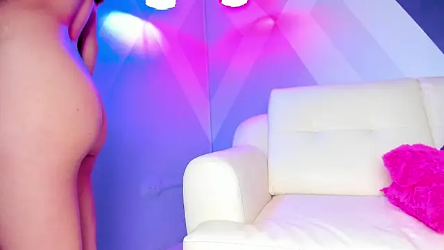 Awesome-Party Chat XXX in diretta