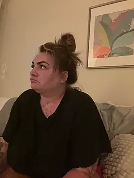 دردشة HeyBABYGIRL الجنسية المباشرة