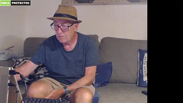 XXX chat uživo modela bluedae1