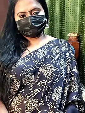 Meera_mia Adlı Modelin Canlı XXX Sohbeti