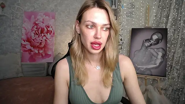 Živý XXX chat NickyAdamidi