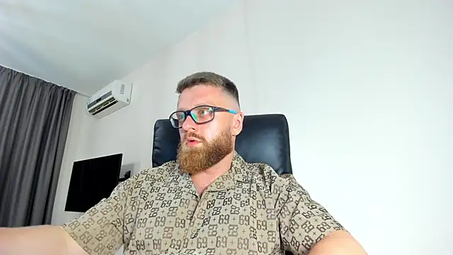Findom_guy 现场XXX聊天
