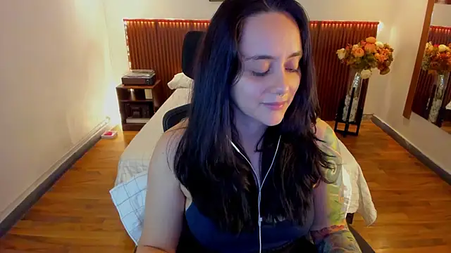 XXX chat uživo modela KatherineBond