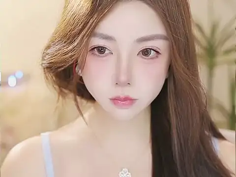 Chat XXX en directo de Qiaoqiao__