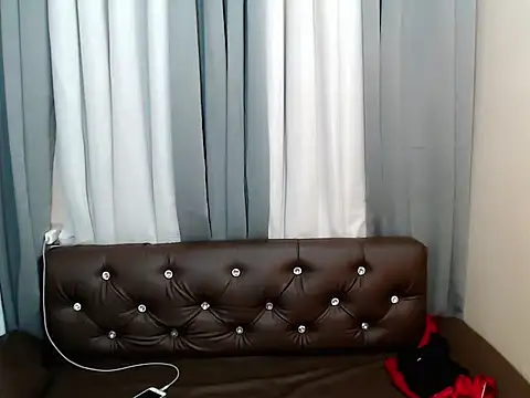 marie_castro Show in webcam