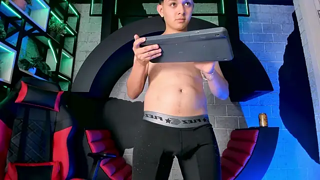 TiagoRussh Live XXX Chat