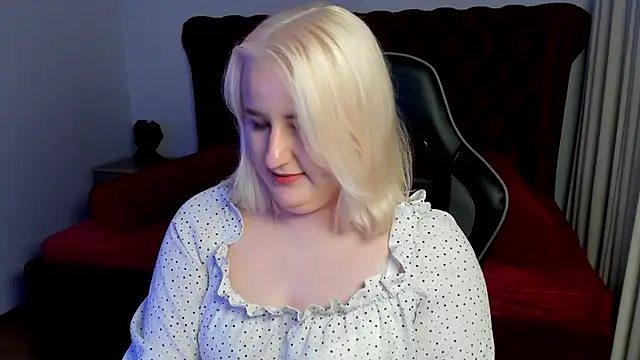 LioraArdyn XXX чат на живо