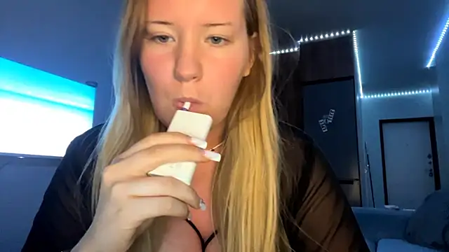 Chat +18 de Lisi_Kiss_ ao vivo