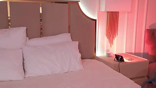 Chat +18 de ArianaMell ao vivo