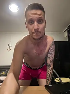 MarkCain69 élő XXX-chatje