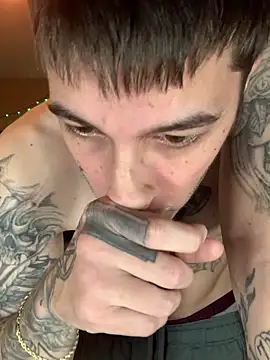 JuicyJoshyのライブXXXチャット