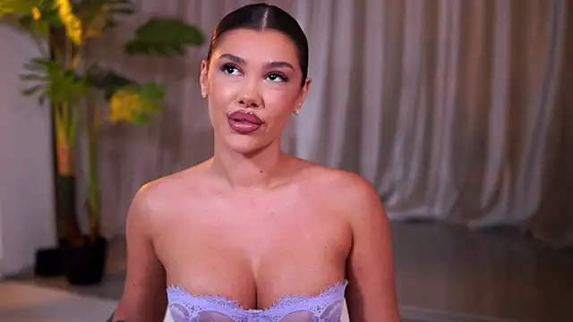 NatyDesiree Live XXX Chat