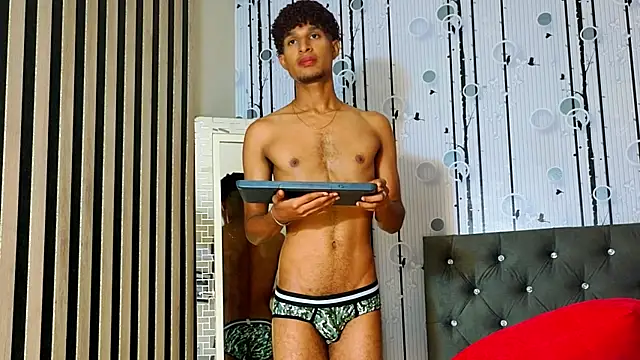 Chat XXX en directo de Alex_Bloom