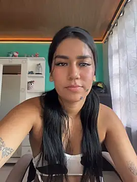 ALANAH_KITTY's Live XXX Chat