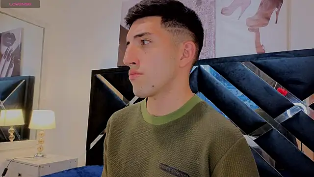 Un_Sluttyy Webcamshow