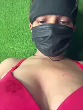 HOTTY-TINA's Live XXX Chat