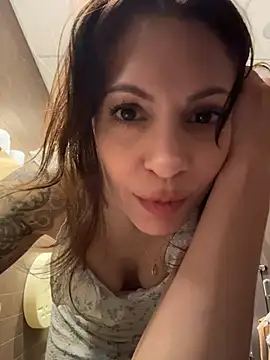 BeautifulMesss' Live XXX Chat