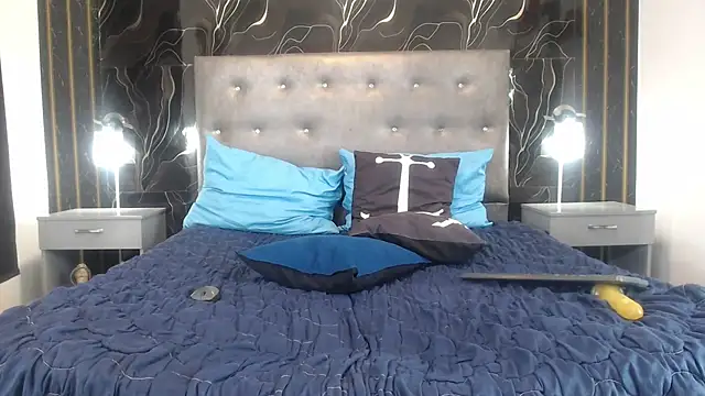 PhillipCox Show Webcam
