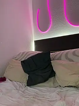 Mila-Jasmin's Live XXX Chat