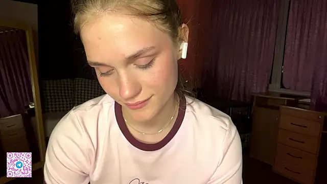 DottieWhitacker XXX чат на живо