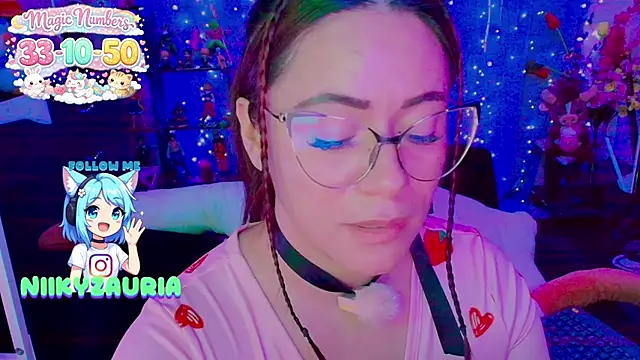 _niiky XXX чат на живо