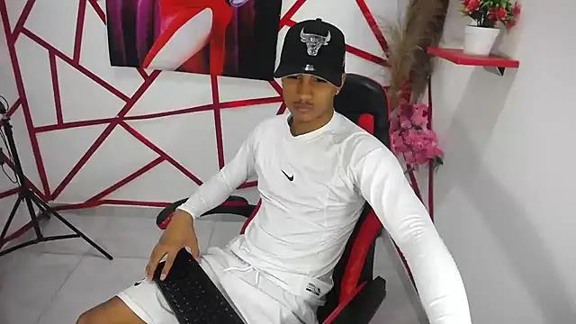 oliver-parker's Webcam Show