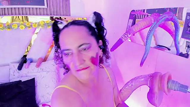 Luna_Naughty1 Webcam-Show