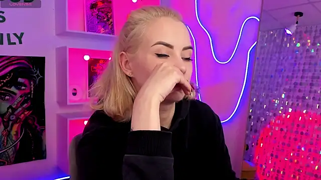 StephanieSweety Chat XXX in diretta