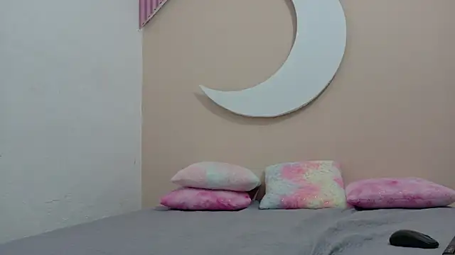 SamanthaLaurent Show in webcam