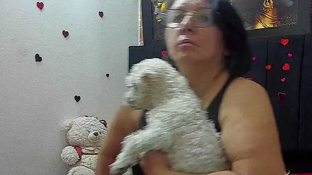 Evaaross_2345's Live XXX Chat