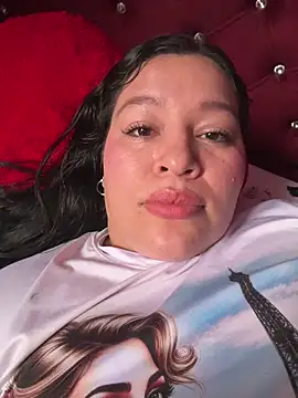 Chat +18 de Lovelipsbig ao vivo
