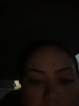 lariic Chat XXX live