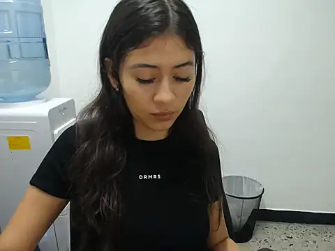 Chat XXX ao vivo de Alice-08
